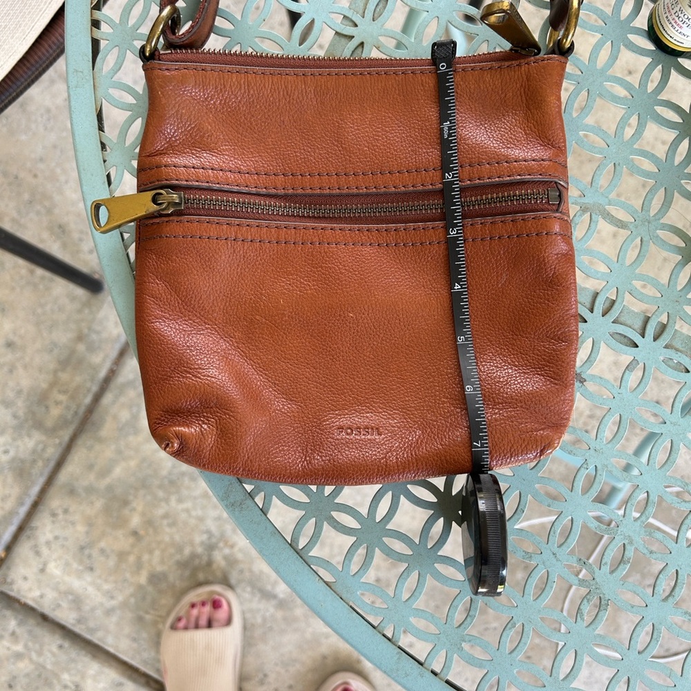 Fossil Tan Leather Crossbody Bag - Picture 8 of 8
